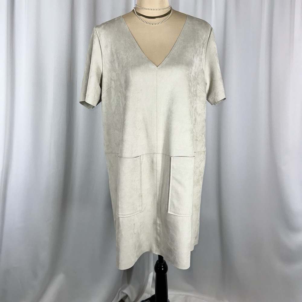 Naked Zebra‎ Shift Dress Sz L Tan V Neck Faux Suede Short Sleeve Pockets Boho